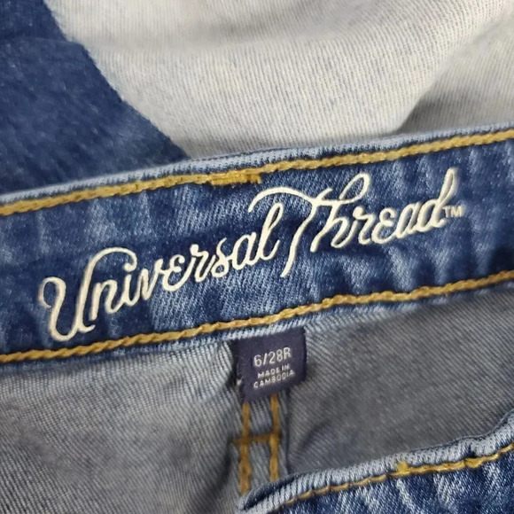 Women's UNIVERSAL THREAD Jeans Patchwork Straight Mid Rise SZ 6/28R Med Ligh Raw - Picture 7 of 12